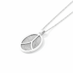 Personalised jewellery fingerprint pendant necklace. Thumbprint jewellery. Keepsake or memorial jewellery.