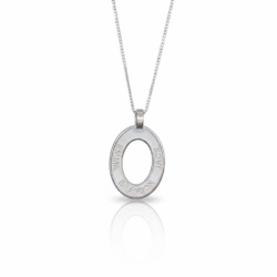name pendant family oval on chain personalized