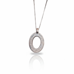 name pendant family oval on chain personalized