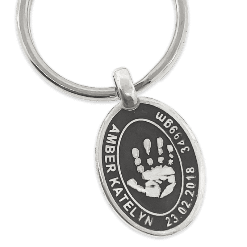 personalised jewellery that features your loved ones handprint, footprint, fingerprint, name or a special moment. Create a beautiful keepsake or a memory piece of unique jewelry.