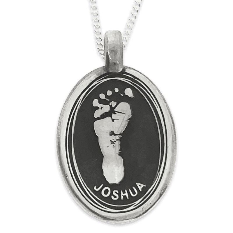 personalised jewellery that features your loved ones handprint, footprint, fingerprint, name or a special moment. Create a beautiful keepsake or a memory piece of unique jewelry.