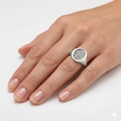 Alternative view of Vertical Oval Fingerprint Signet Ring - Personalised Sterling Silver Jewellery - Fingerprint Jewellery
