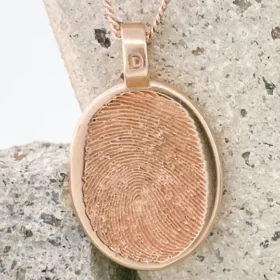 Fingerprint Jewellery Oval ... Single Print || 9ct Gold