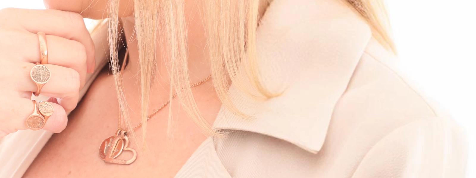 uneik's rose gold jewelry collection banner
