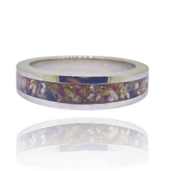 Ashes jewellery or cremation jewellery, made in Australia from 9ct Gold and Sterling Silver. Human and Pet ashes. Memorial Jewellery.