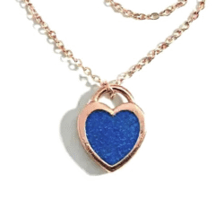 Memorial ashes jewellery to remember your loved ones. Cremation jewellery.