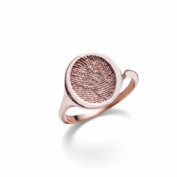 Alternative view of Vertical Oval Fingerprint Signet Ring - One Fingerprint on Top of Ring || 9ct Gold