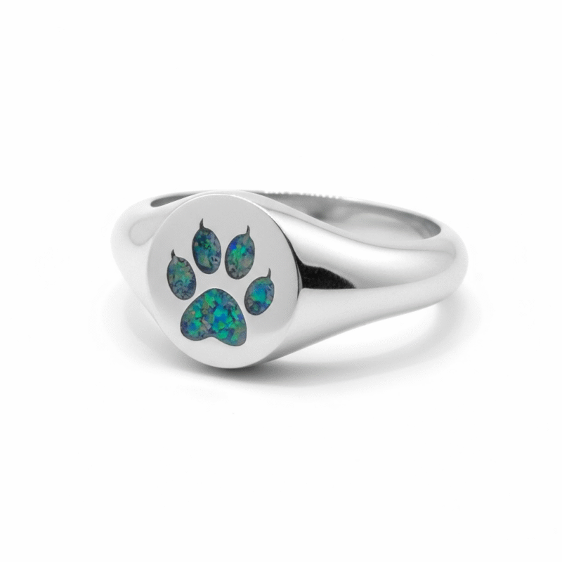 Memorial ashes jewellery to remember your loved ones. Cremation jewellery.